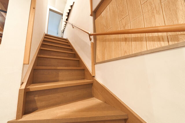 階段の有効幅を見直そう！住宅・マンションの設計基準と寸法計算法を徹底解説